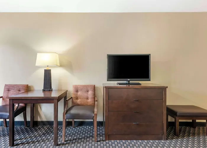 Best Western Plus Ramkota Hotel